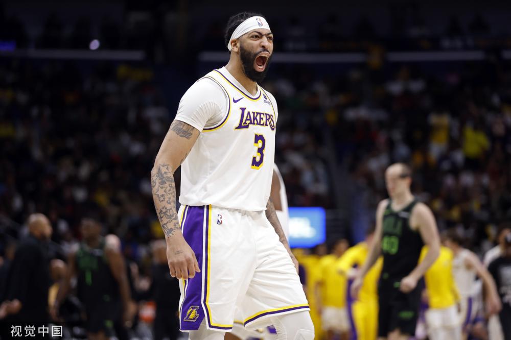 她在本赛季 她在本赛季